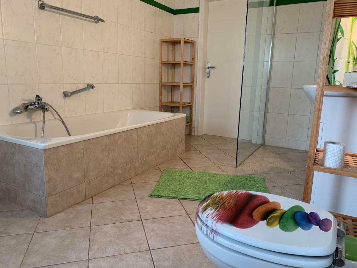 Appartement Zwischen Koeln U Duesseldorf Ruhig U Zentral à Langenfeld  Extérieur photo