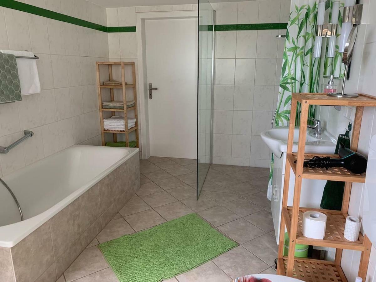Appartement Zwischen Koeln U Duesseldorf Ruhig U Zentral à Langenfeld  Extérieur photo